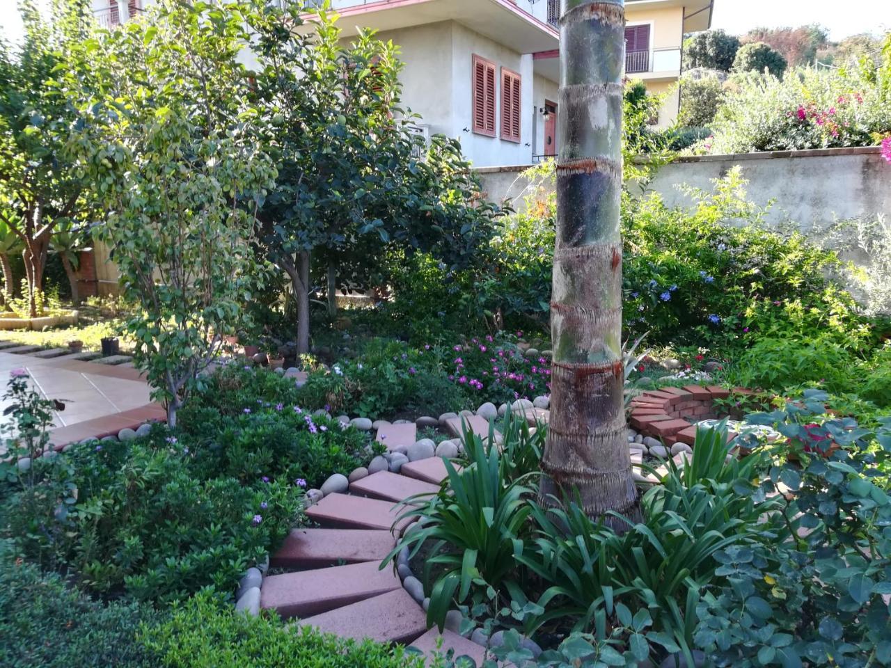 La Collina Capo D'Orlando Bed & Breakfast エクステリア 写真